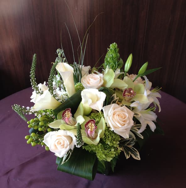 Ethereal Charm bouquet in white and silver