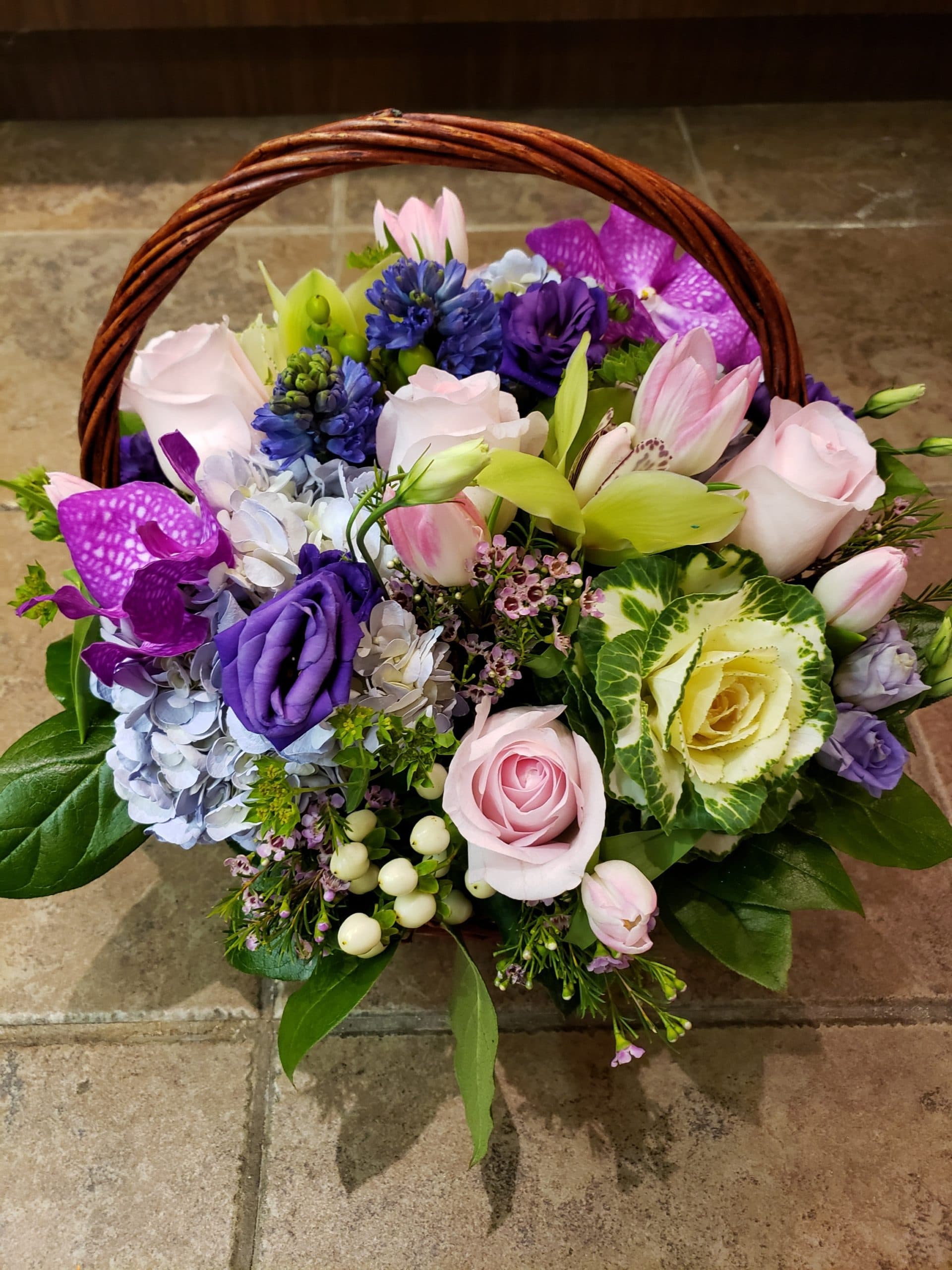 Lilac Breeze Basket with lilac and lavender blooms