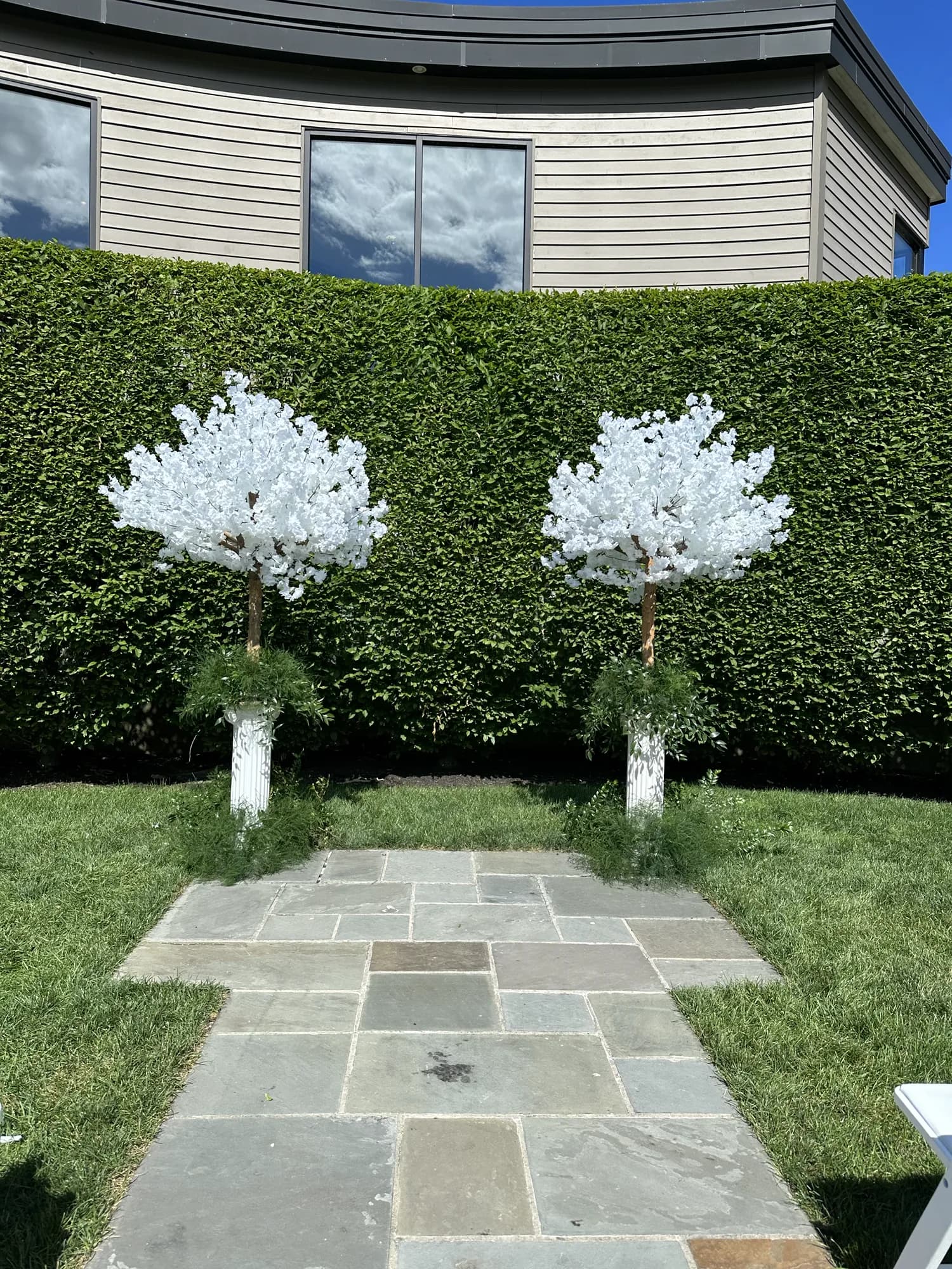 Wedding florals by Diva Flowers