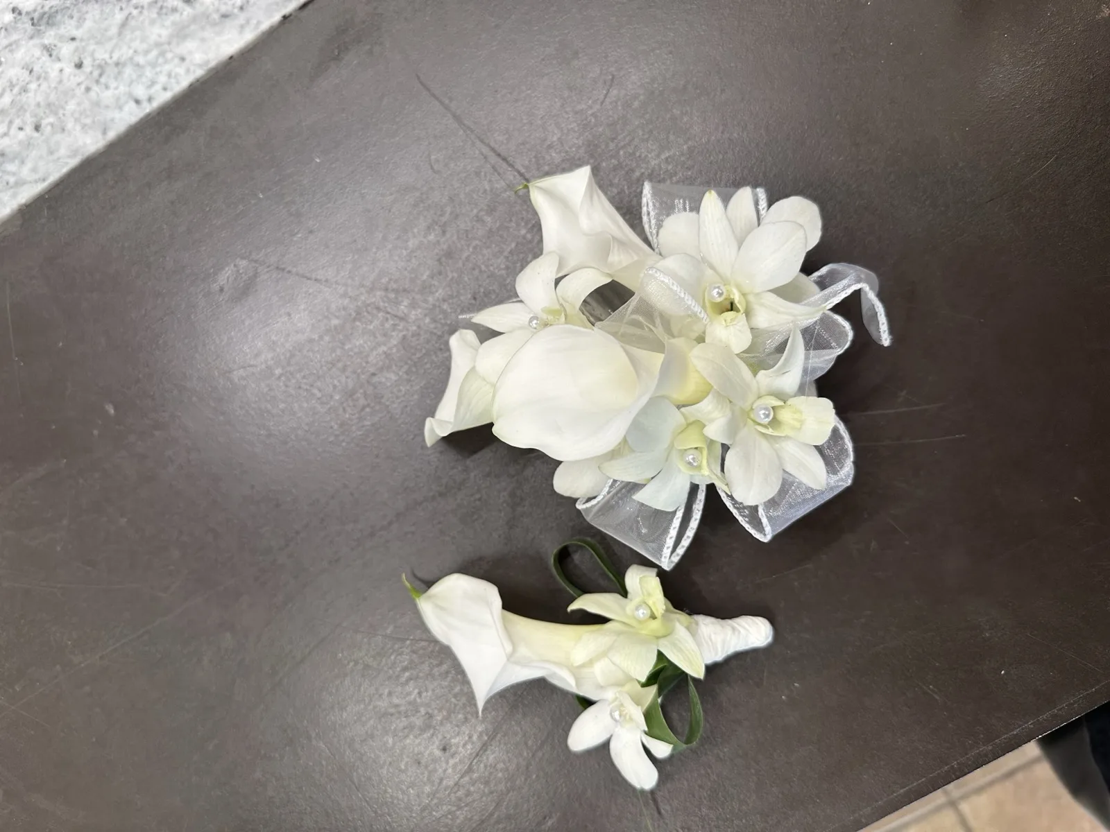 Single-orchid boutonnière for any formal occasion