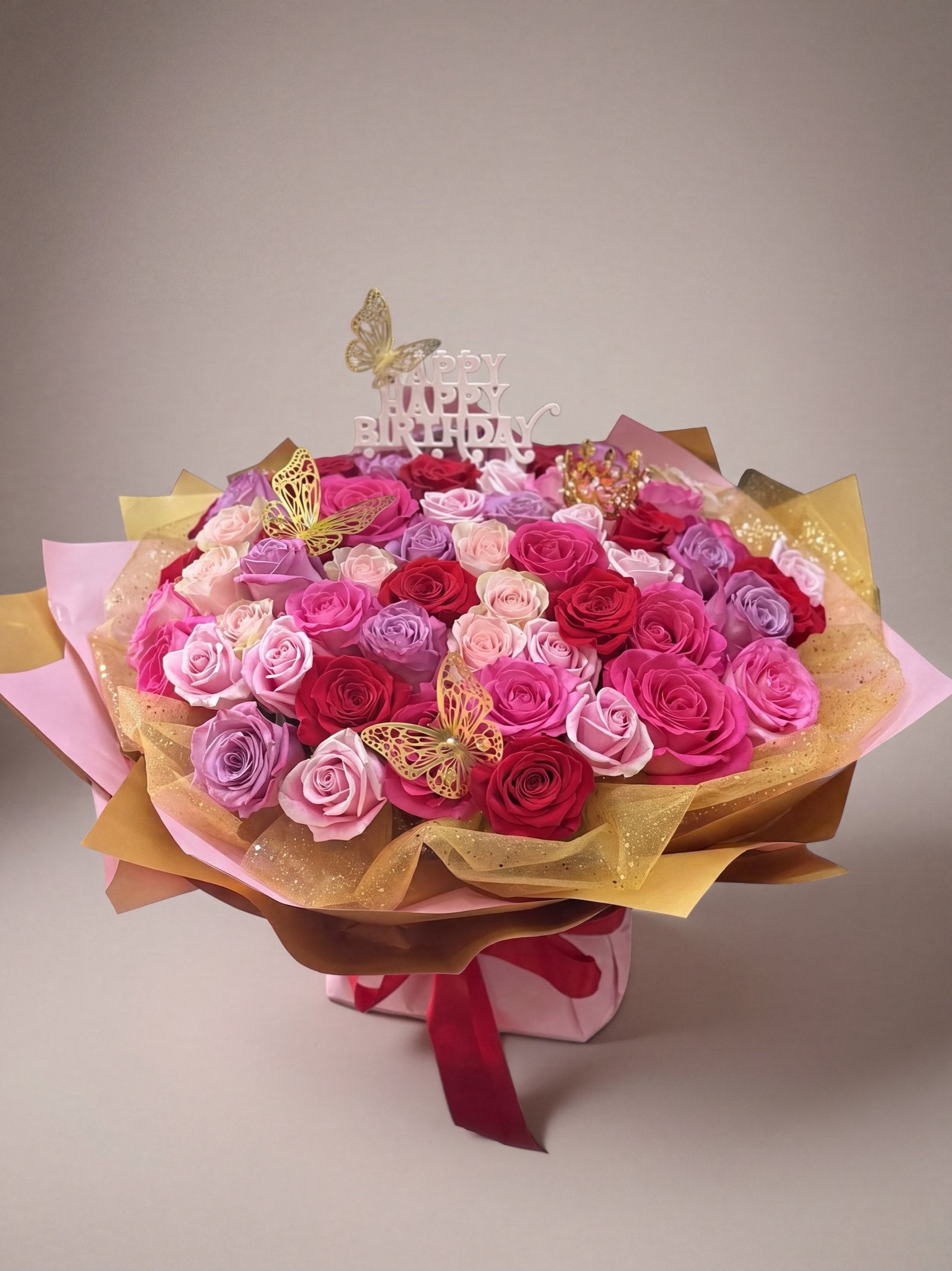 Overhead view of the sixty-rose dome with gold butterflies